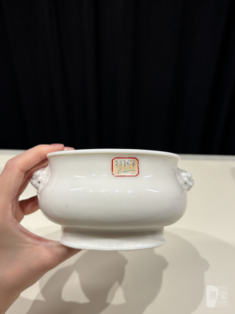 明晚期 德化窑白釉狮耳炉 - 图6